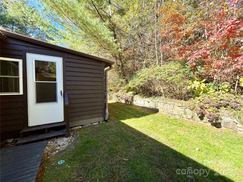 21 Loganwood Lane Etowah NC 28729