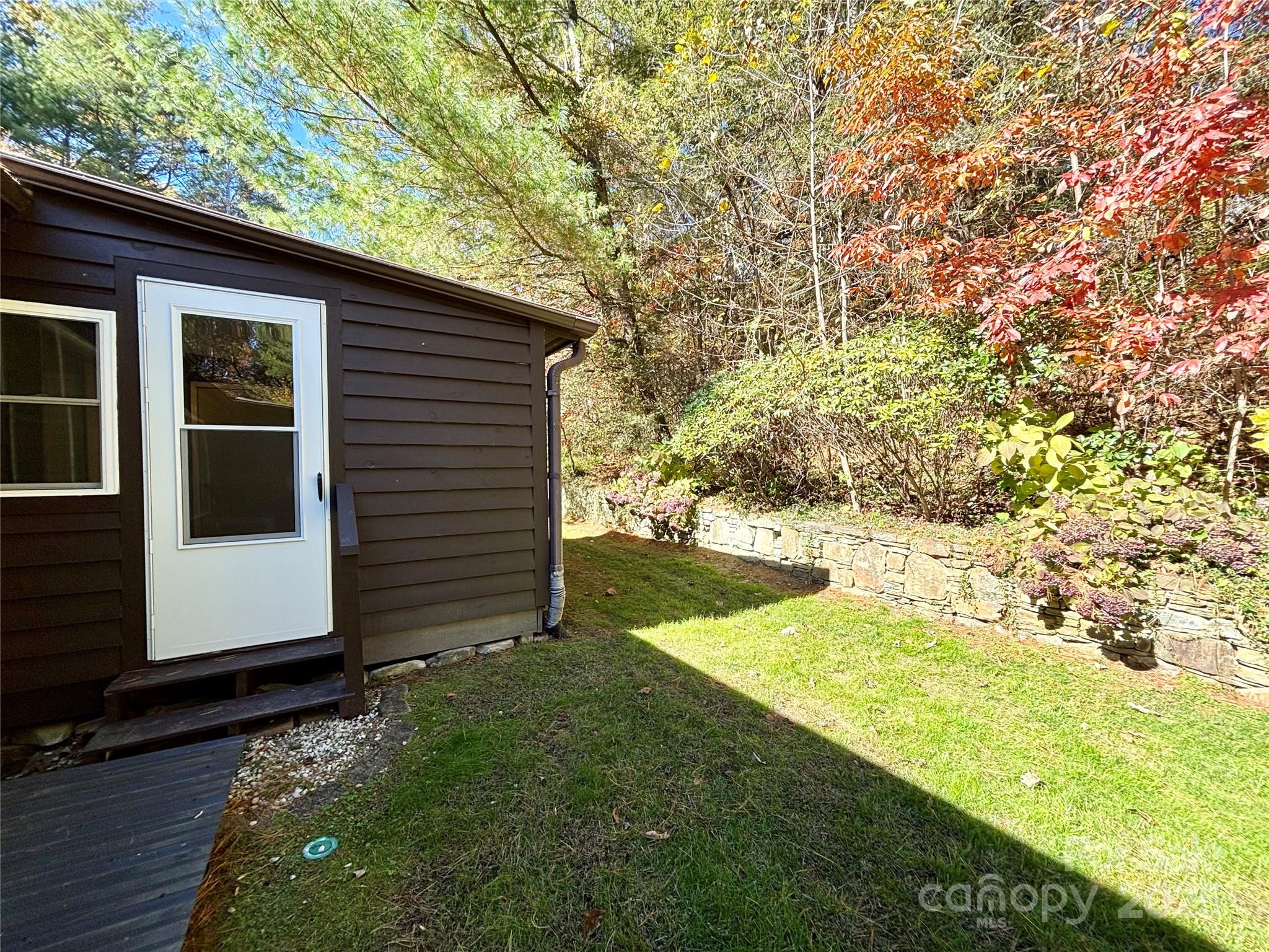21 Loganwood Lane Etowah NC 28729