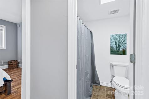 538 N Main Street Hendersonville NC 28792