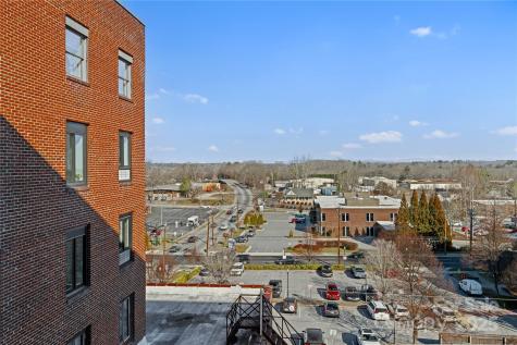 538 N Main Street Hendersonville NC 28792