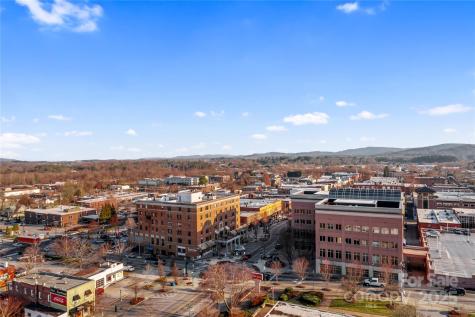 538 N Main Street Hendersonville NC 28792