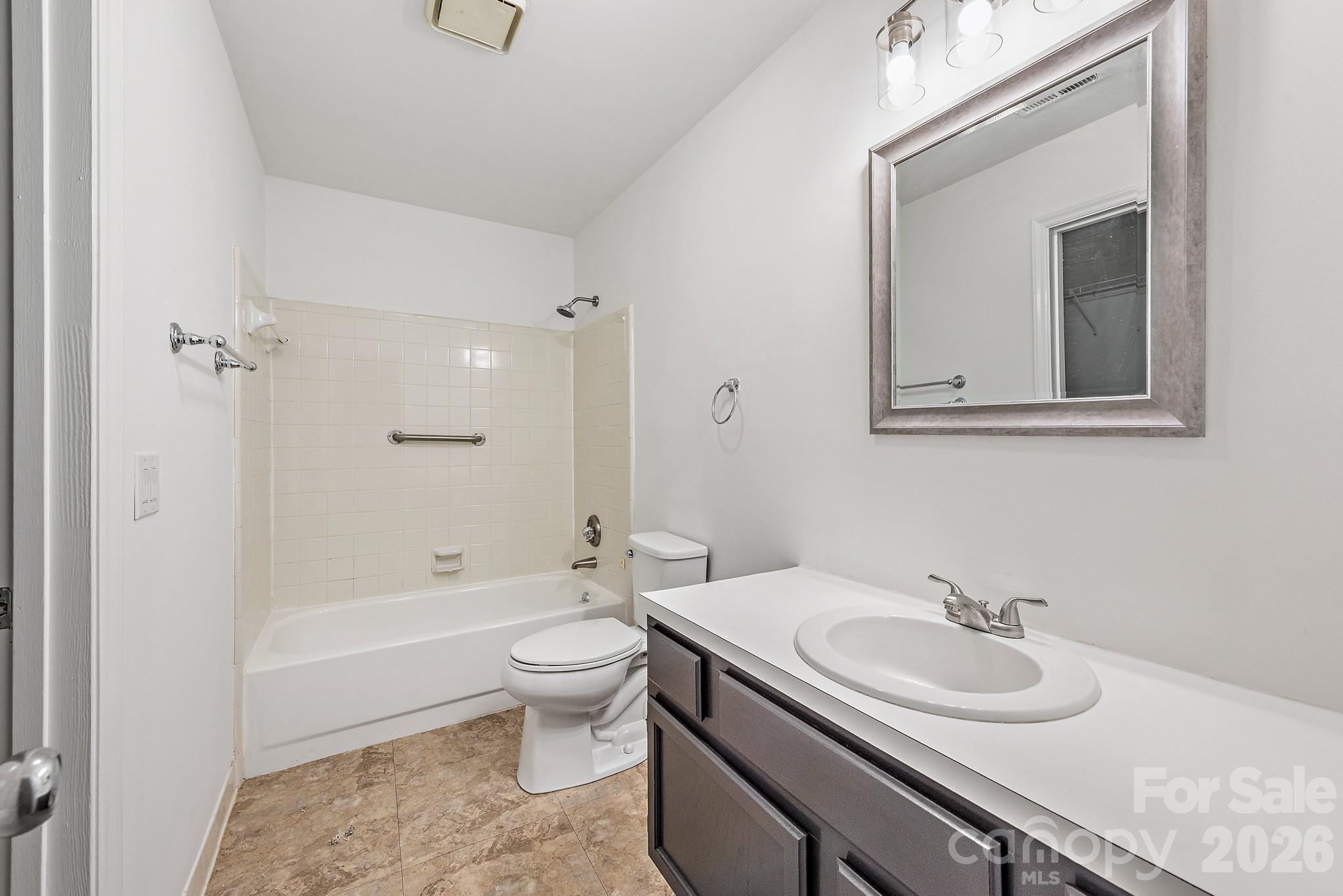 2715 Selwyn Avenue Charlotte NC 28209
