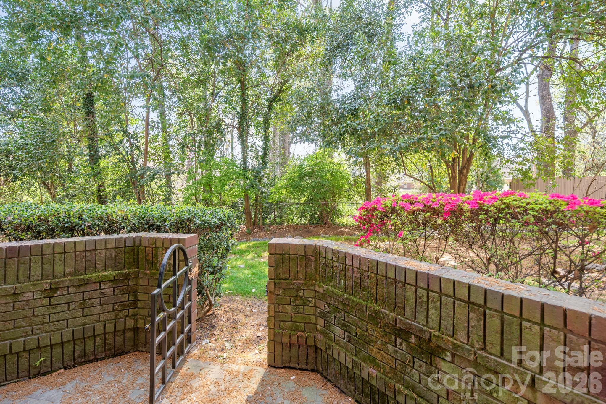 2715 Selwyn Avenue Charlotte NC 28209