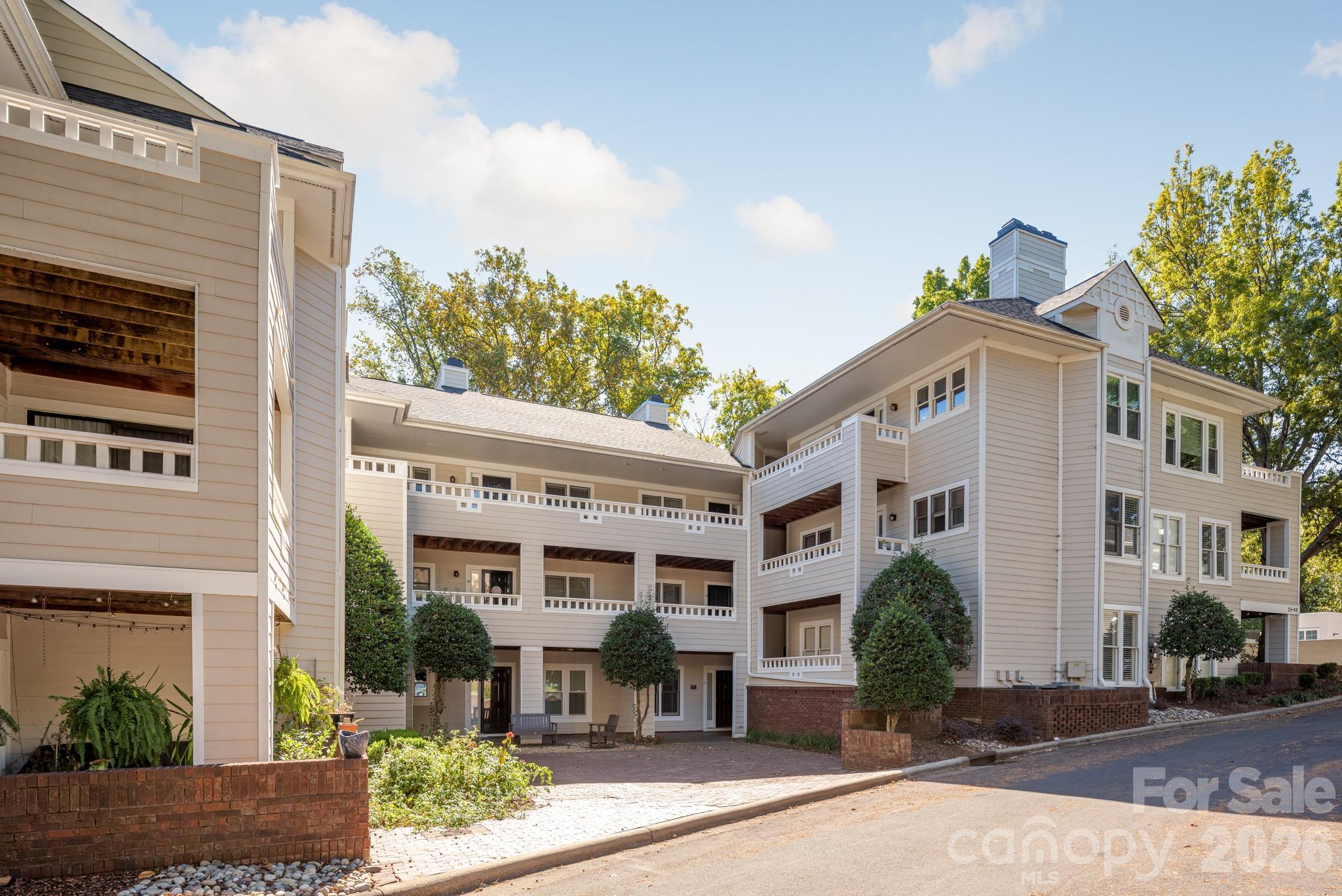 2715 Selwyn Avenue Charlotte NC 28209