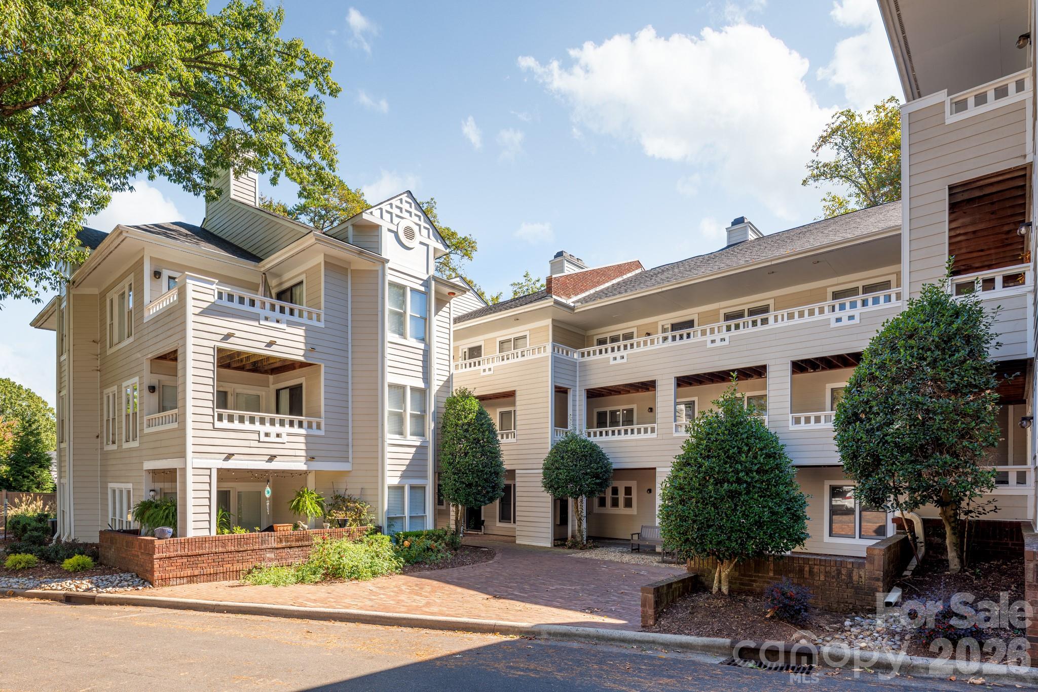 2715 Selwyn Avenue Charlotte NC 28209