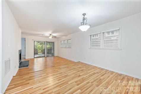 2715 Selwyn Avenue Charlotte NC 28209
