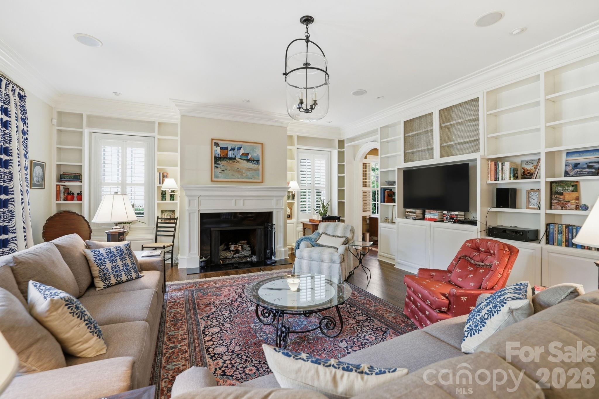 2044 Queens Road W Charlotte NC 28207