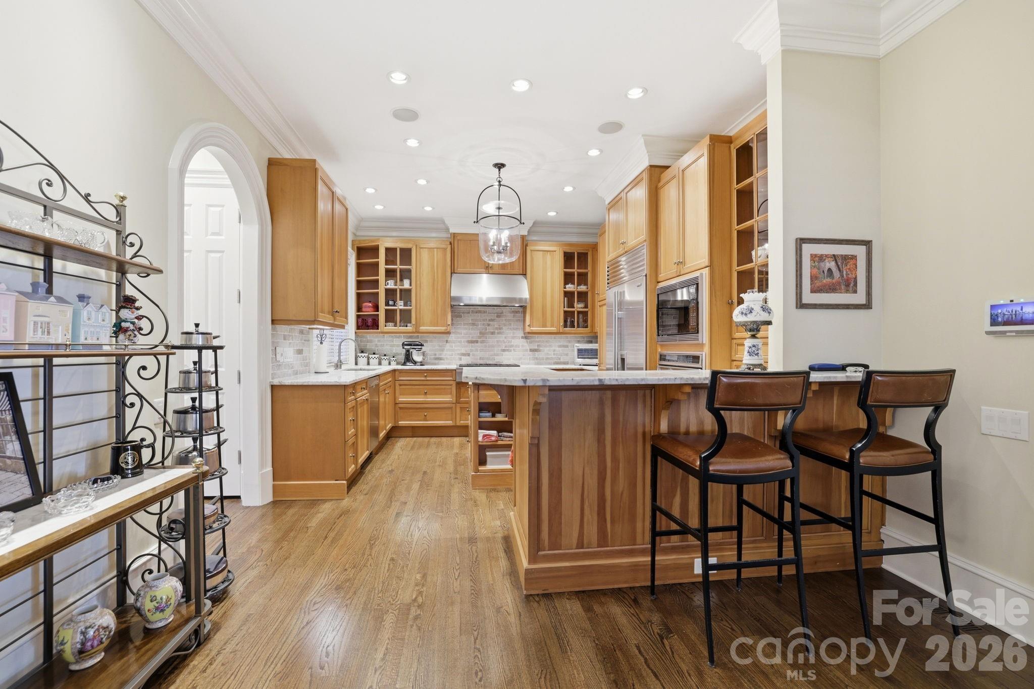 2044 Queens Road W Charlotte NC 28207