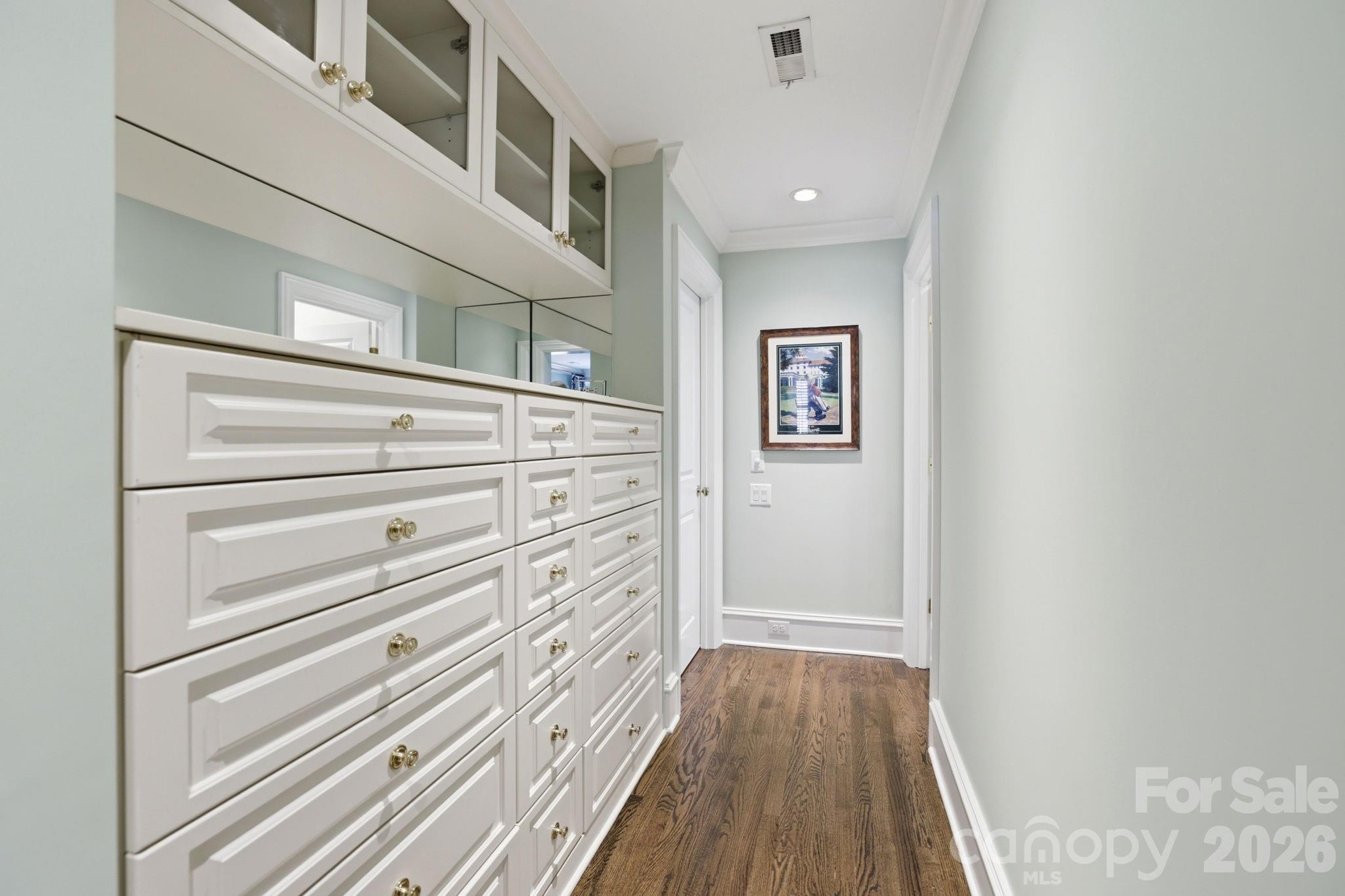 2044 Queens Road W Charlotte NC 28207
