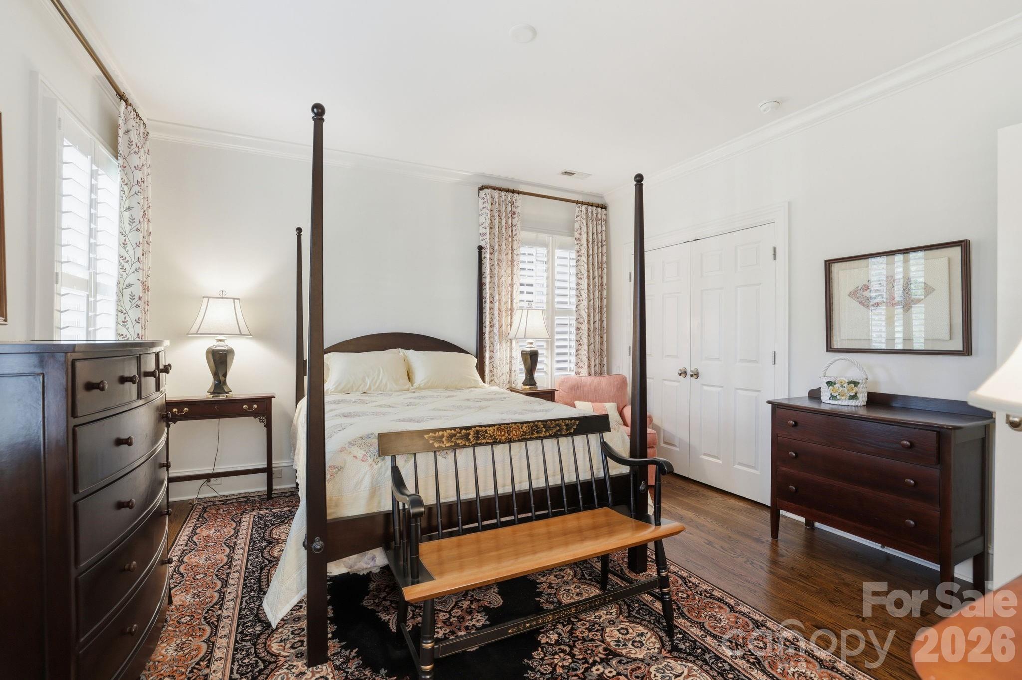 2044 Queens Road W Charlotte NC 28207
