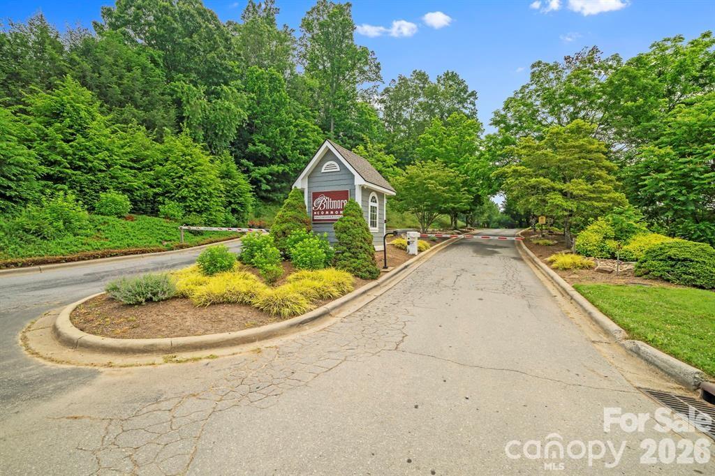 1301 Hyde Park Drive Asheville NC 28806