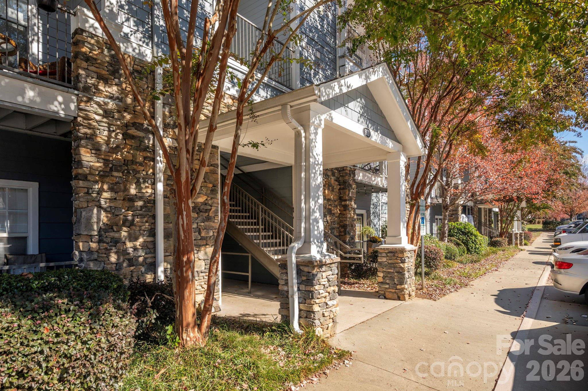 600 Vista Lake Drive Candler NC 28715