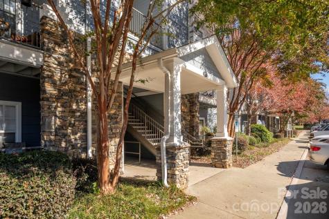 600 Vista Lake Drive Candler NC 28715