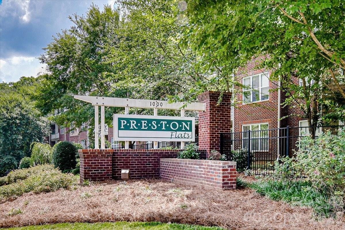 1000 E Woodlawn Road Charlotte NC 28209