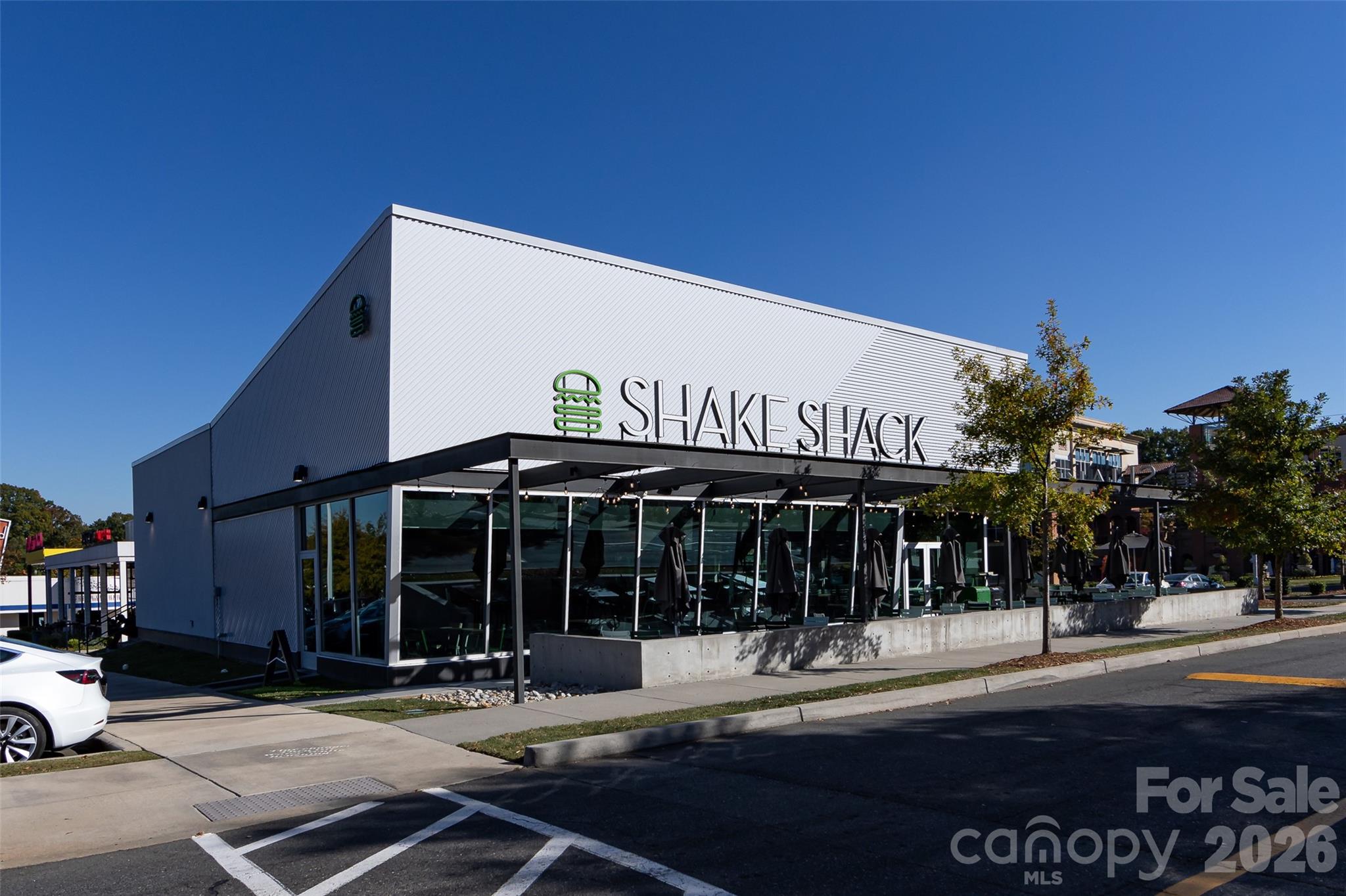 1000 E Woodlawn Road Charlotte NC 28209