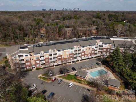1000 E Woodlawn Road Charlotte NC 28209