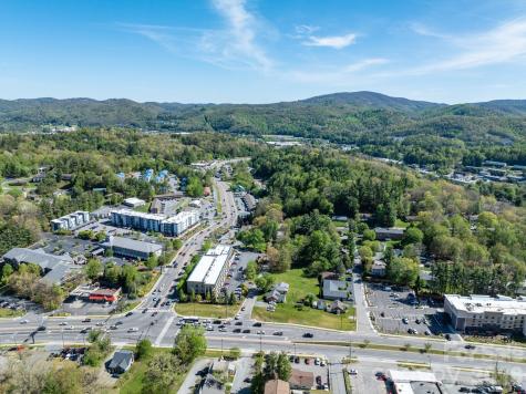 148 Nc Highway 105 Highway Boone NC 28607