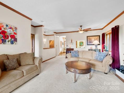 305 Piney Mountain Drive Asheville NC 28805