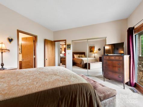 305 Piney Mountain Drive Asheville NC 28805