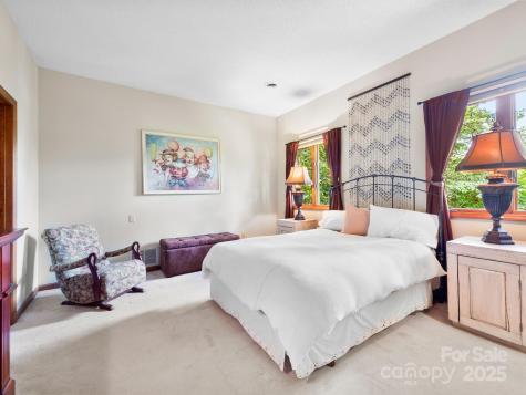 305 Piney Mountain Drive Asheville NC 28805