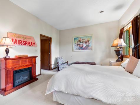 305 Piney Mountain Drive Asheville NC 28805