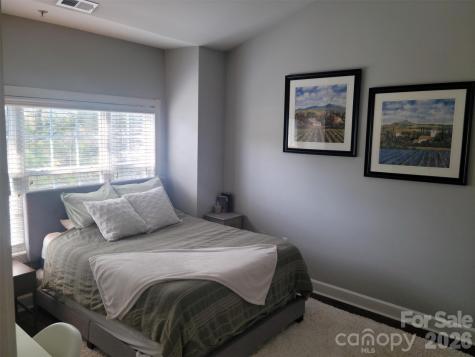 8633 Coralbell Lane Charlotte NC 28213