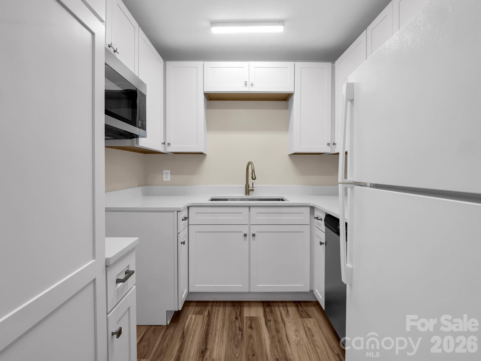 520 Courtwood Lane Hendersonville NC 28739