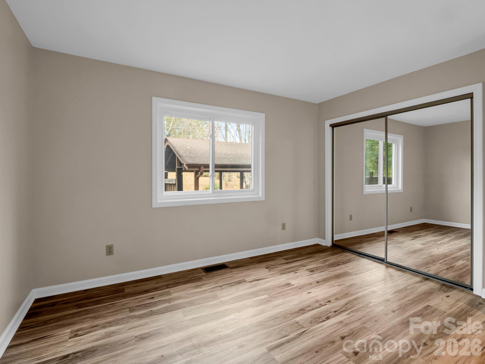 520 Courtwood Lane Hendersonville NC 28739