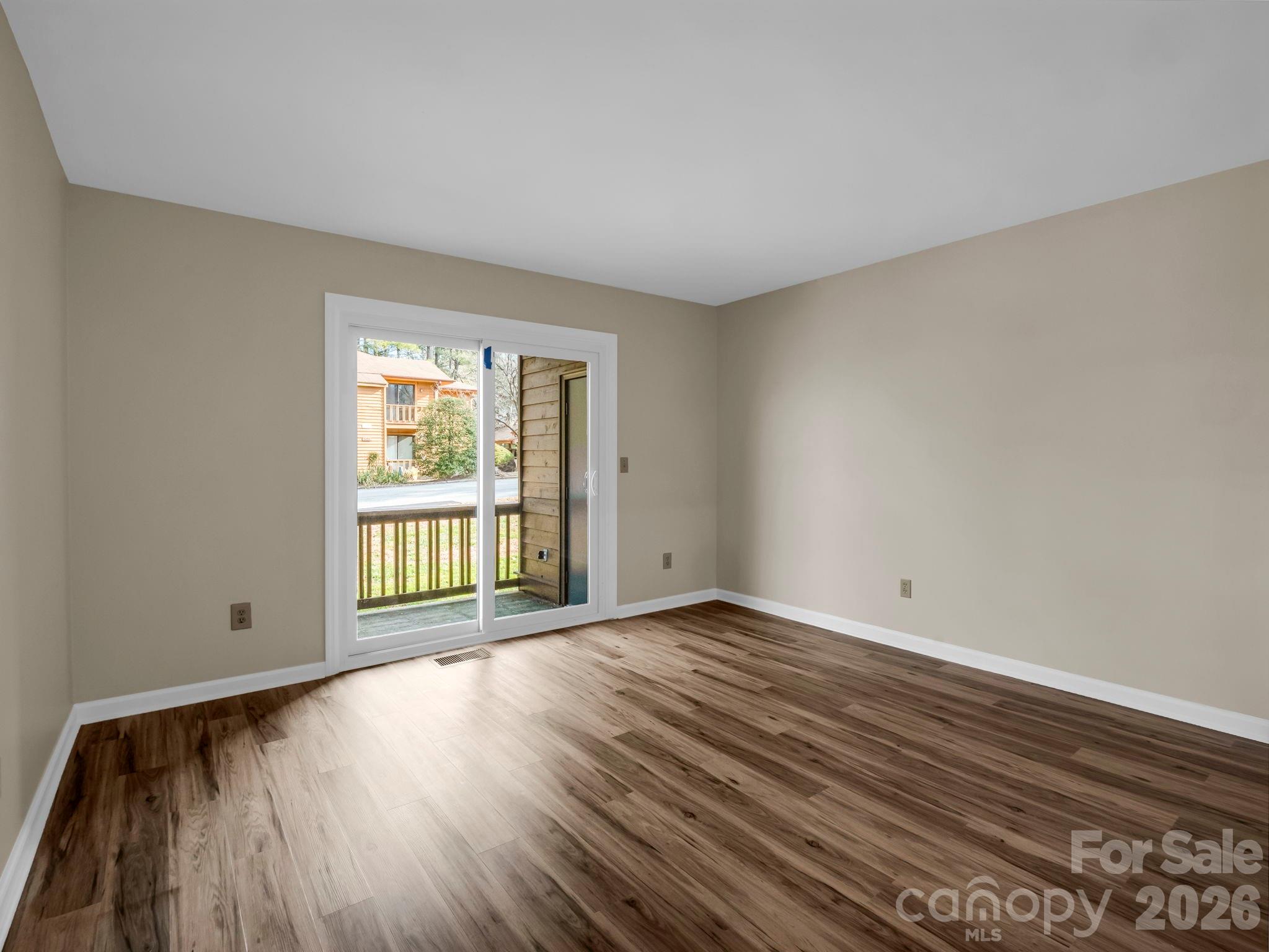 520 Courtwood Lane Hendersonville NC 28739