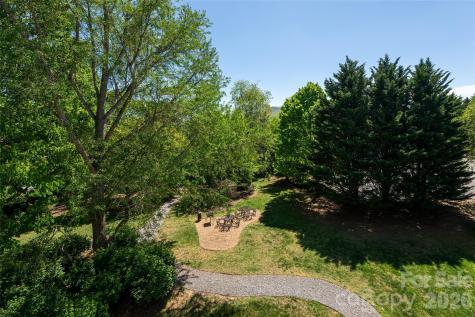 132 Appeldoorn Circle Asheville NC 28803