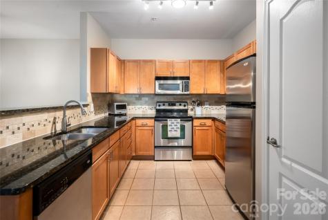 132 Appeldoorn Circle Asheville NC 28803