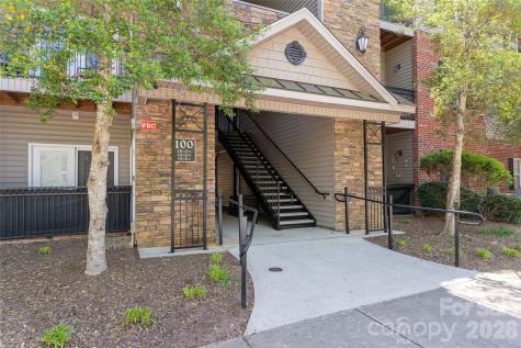 132 Appeldoorn Circle Asheville NC 28803