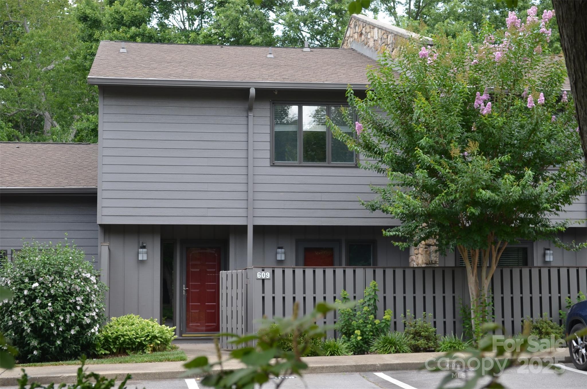 609 Crowfields Lane Asheville NC 28803