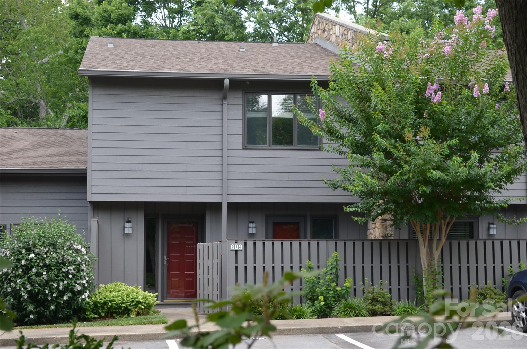 609 Crowfields Lane Asheville NC 28803