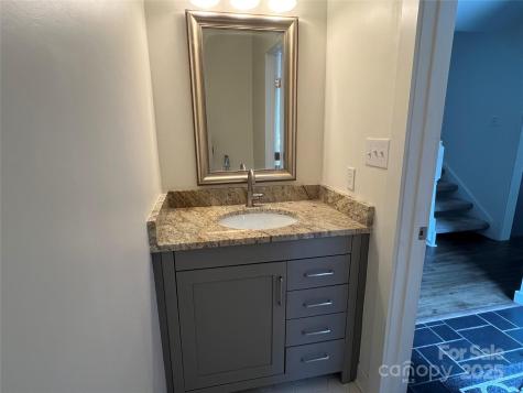 609 Crowfields Lane Asheville NC 28803