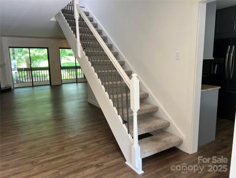 609 Crowfields Lane Asheville NC 28803