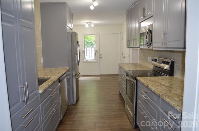 609 Crowfields Lane Asheville NC 28803