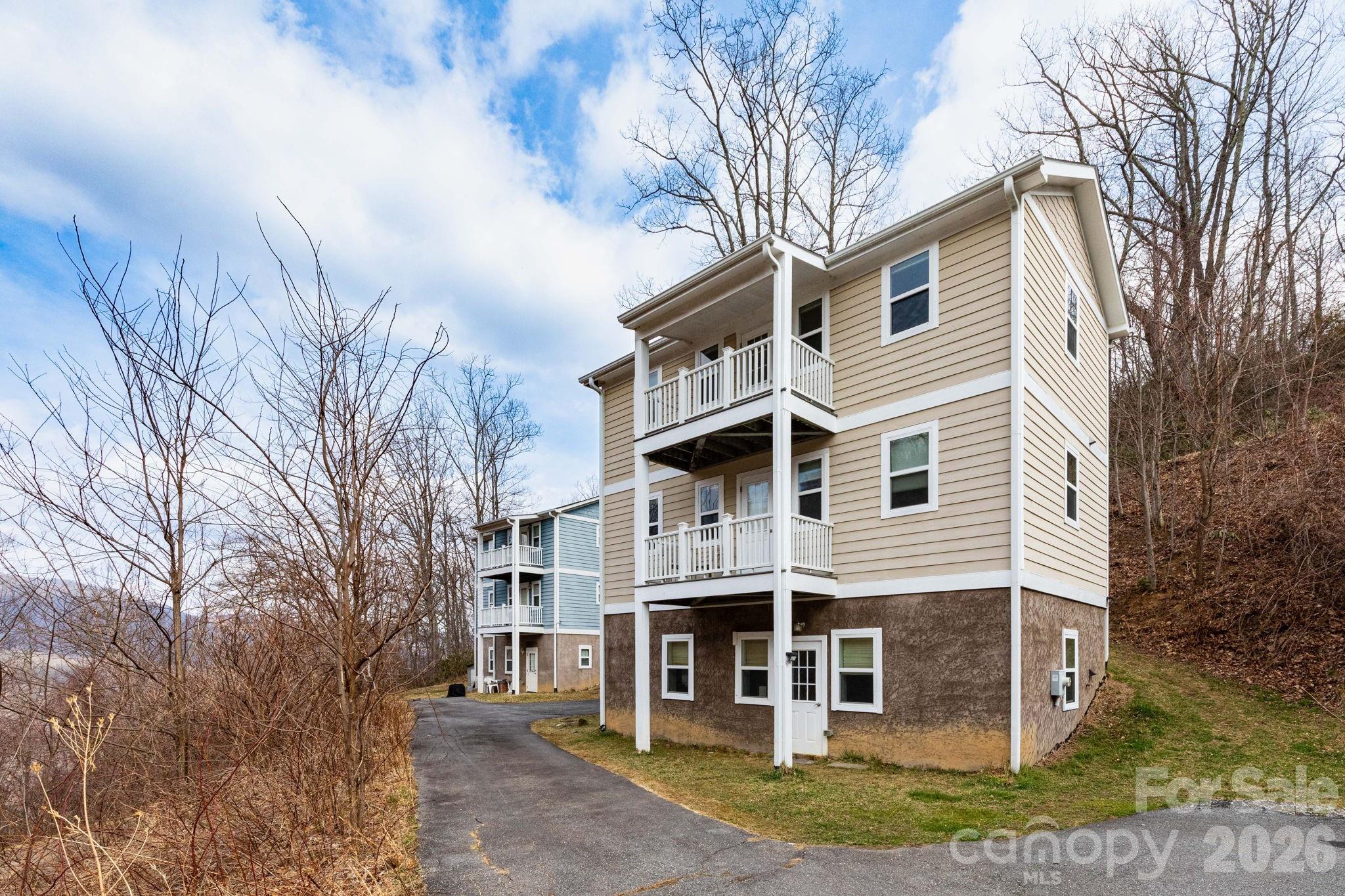 14 Lila Lane Clyde NC 28721