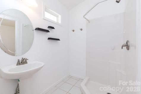 14 Lila Lane Clyde NC 28721