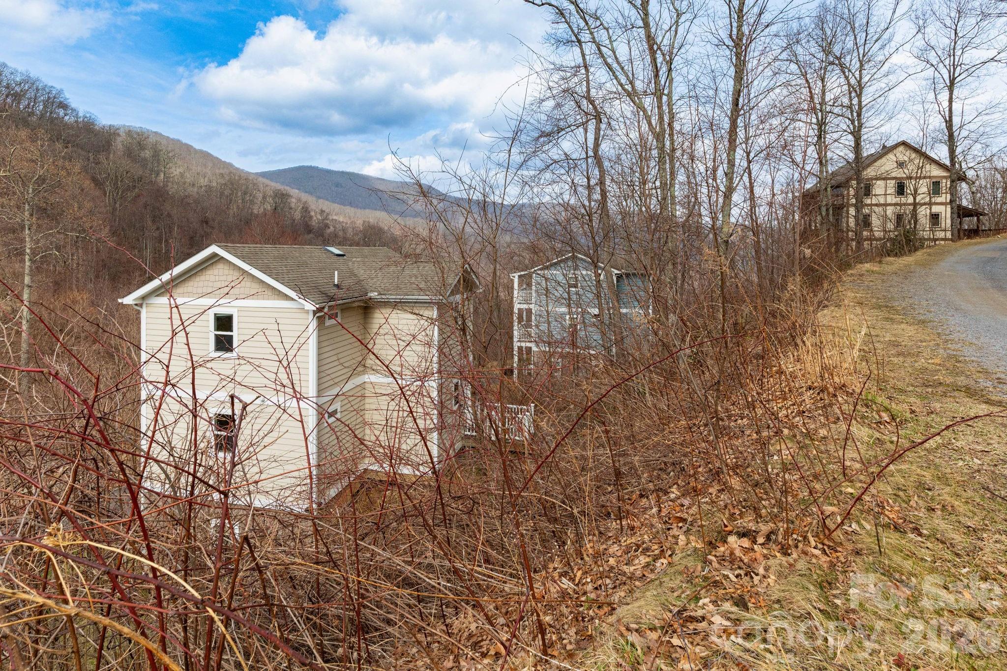 14 Lila Lane Clyde NC 28721