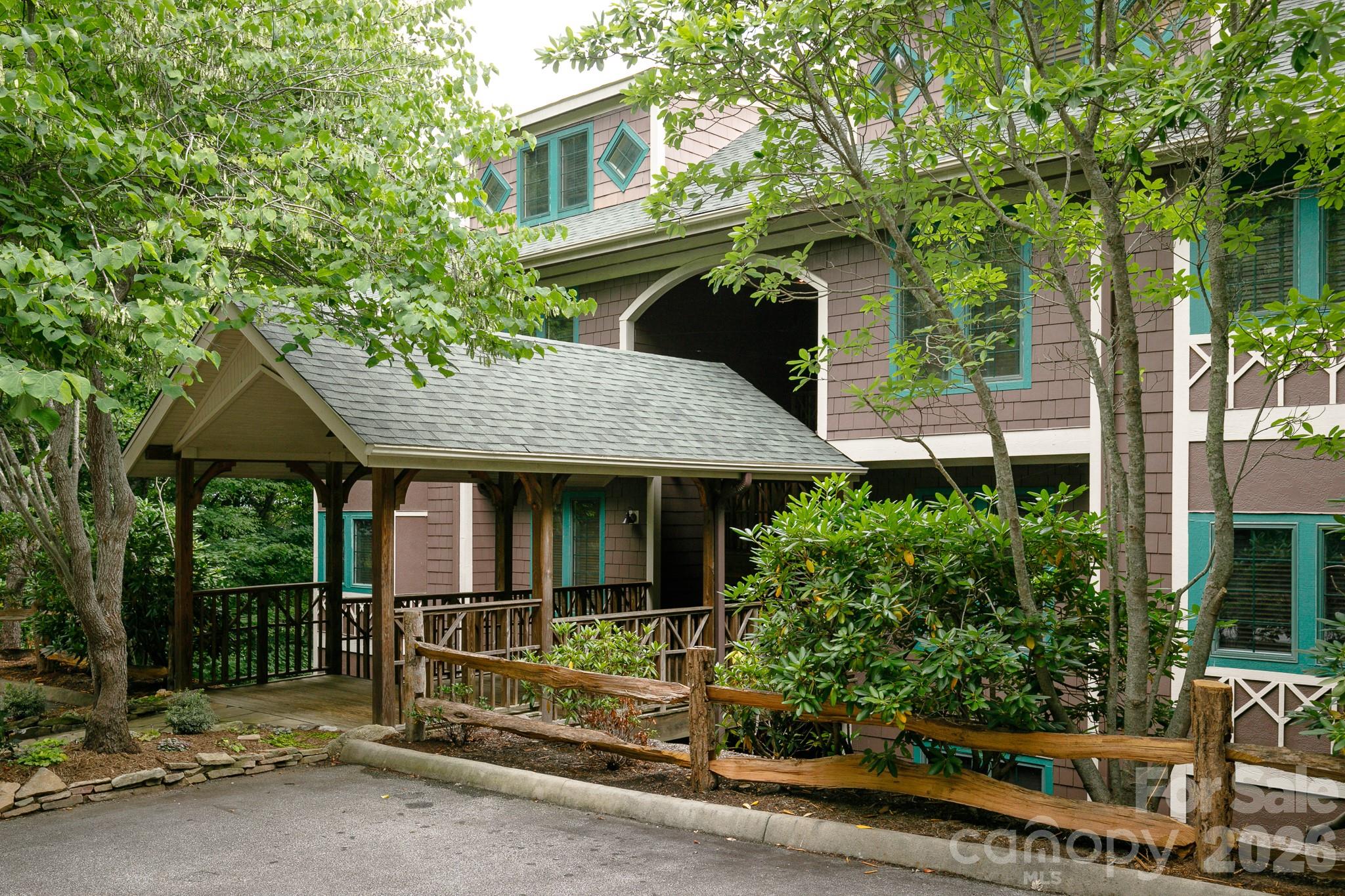 222 Creekside Way Burnsville NC 28714