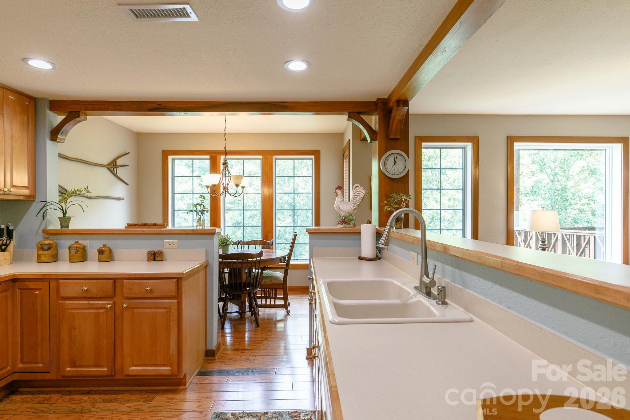 222 Creekside Way Burnsville NC 28714
