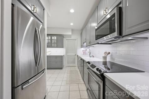 2440 Selwyn Avenue Charlotte NC 28209