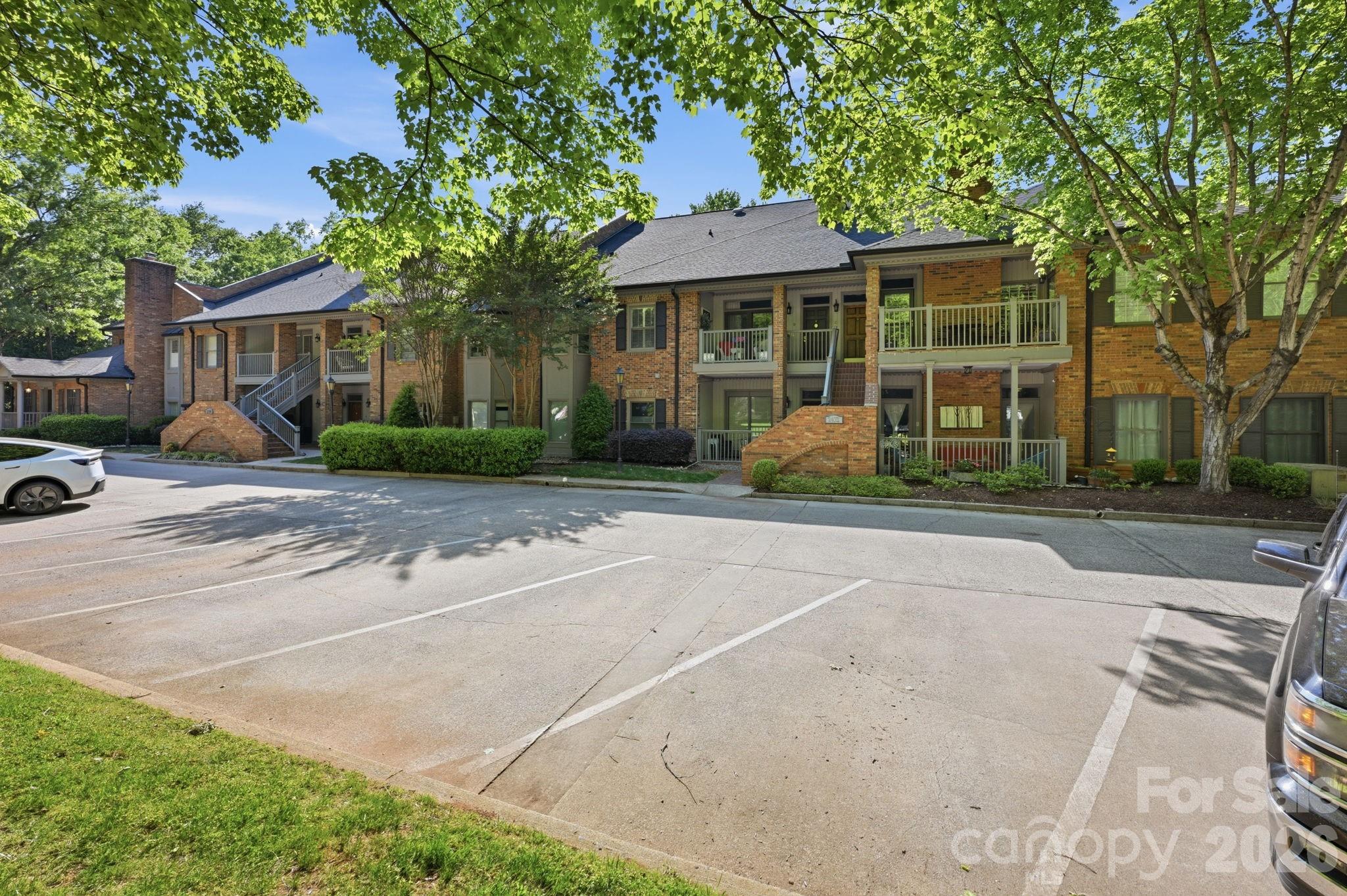 2440 Selwyn Avenue Charlotte NC 28209