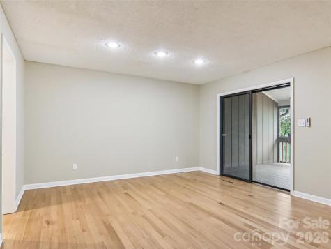 457 Crowfields Drive Asheville NC 28803