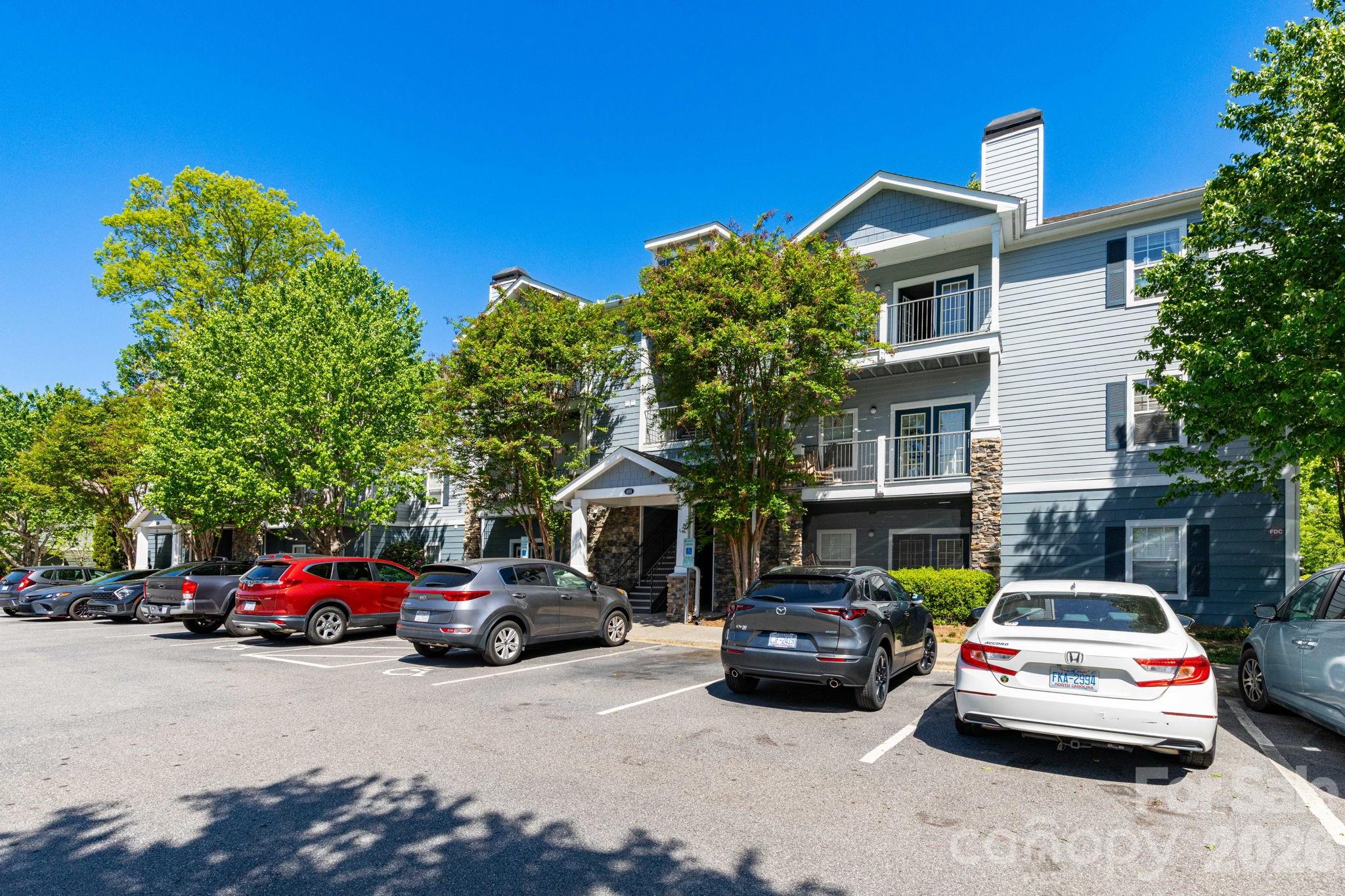 400 Vista Lake Drive Candler NC 28715
