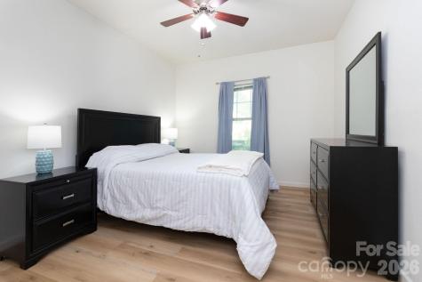 400 Vista Lake Drive Candler NC 28715