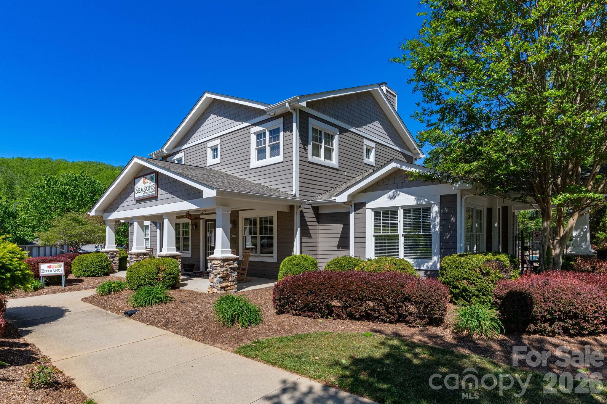 400 Vista Lake Drive Candler NC 28715