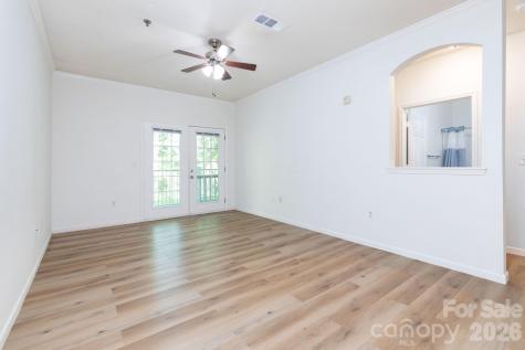 400 Vista Lake Drive Candler NC 28715