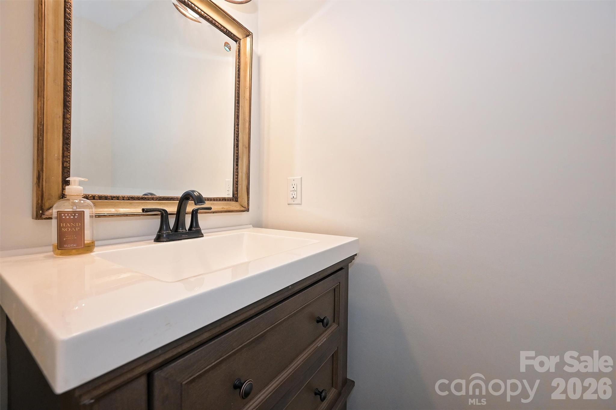 3131 Heathstead Place Charlotte NC 28210